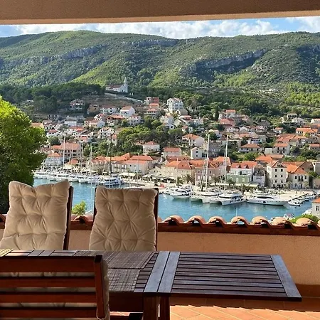 Apartment With A Parking Space Jelsa, Hvar - 22211 Jelsa (Hvar)