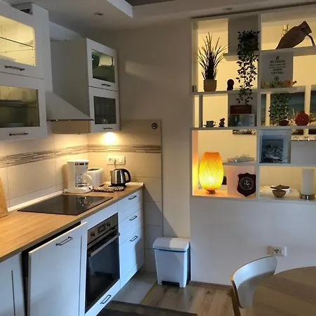 Apartamento With Parking Space Jelsa, Hvar - 22211 Jelsa (Hvar)