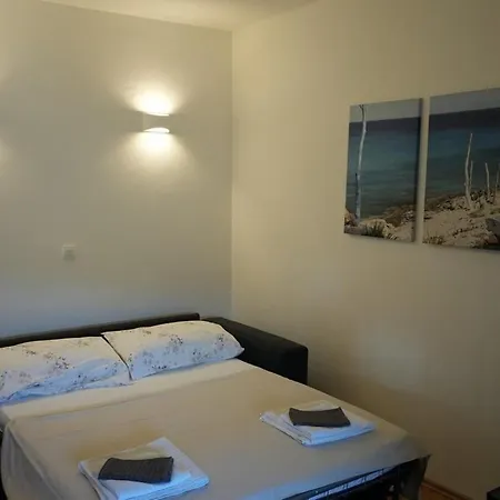 With A Parking Space Jelsa, Hvar - 22211 Apartment Jelsa (Hvar)