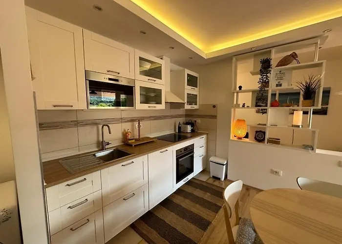 شقة With Parking Space Jelsa, Hvar - 22211