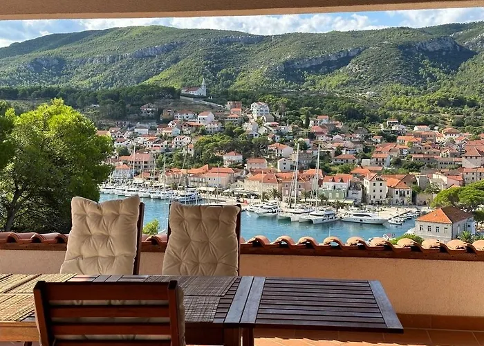 شقة With Parking Space Jelsa, Hvar - 22211 ييلسا